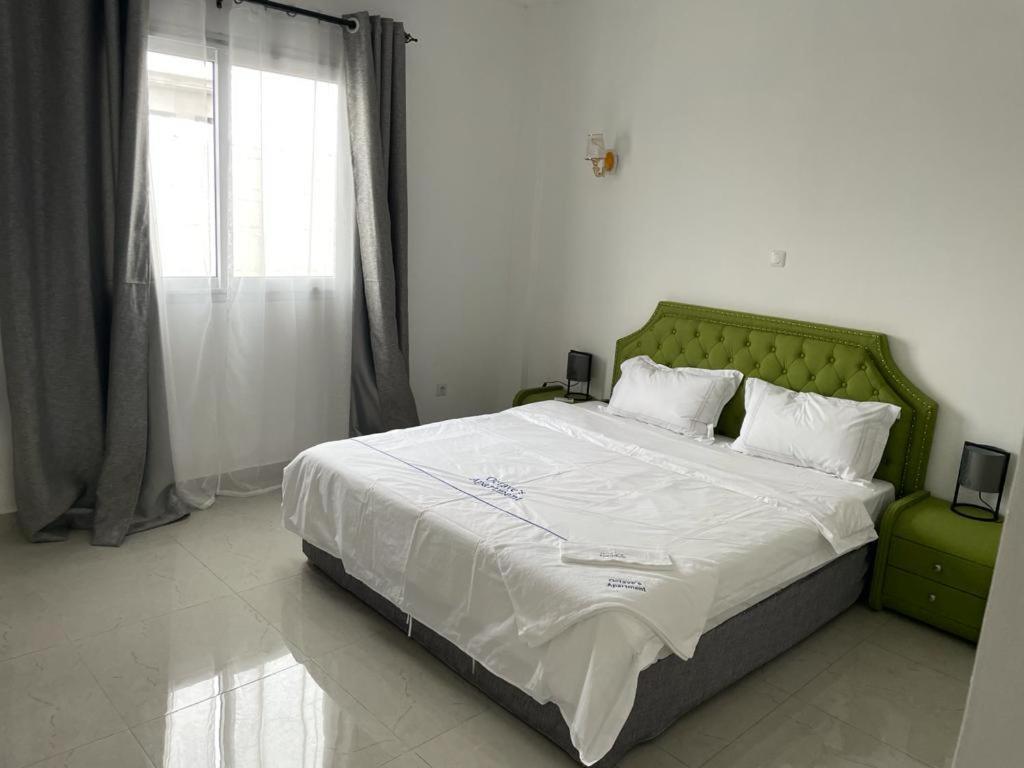 Octave'S Apt Pointe Noire Esterno foto